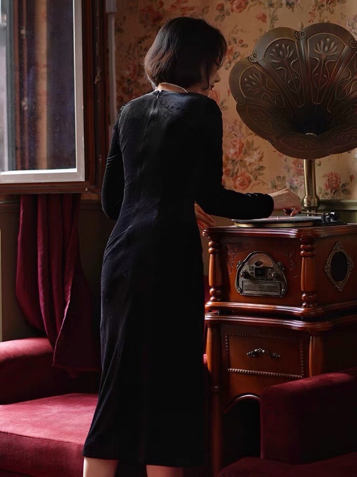 Elegant Velvet Maxi Dress Bridesmaid Dress Long Sleeve dress Winter Sweetheart Neck Dress Vintage Dress